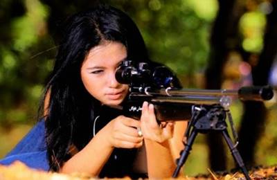 Sniper Cantik dan Paling Mematikan di Dunia